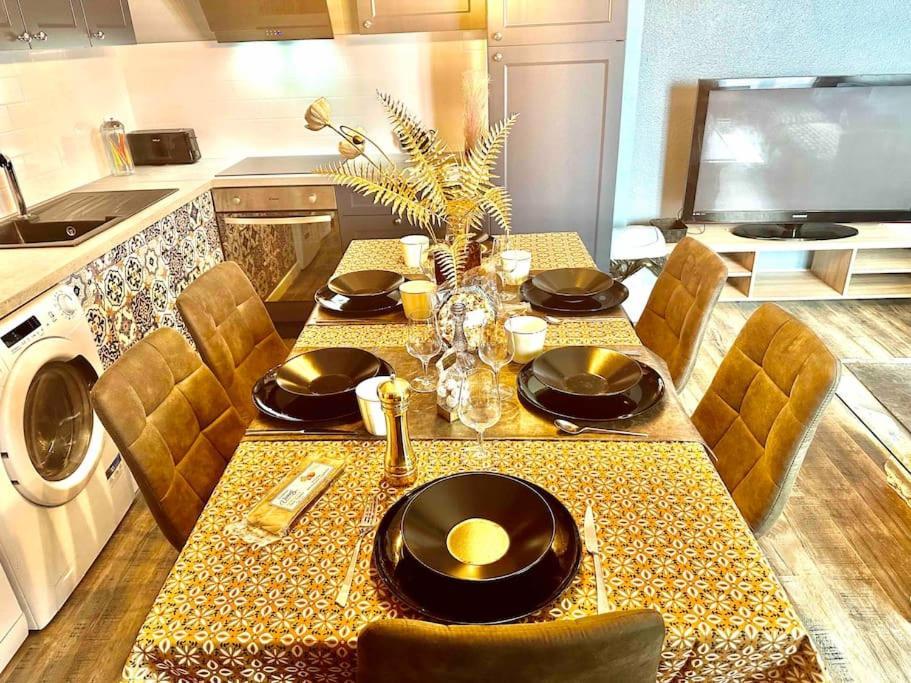 En Plein Coeur De Perpignan Le Superbe Apartman Kültér fotó